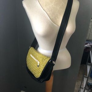 Sherpani Lime Green and Black Crossbody bag